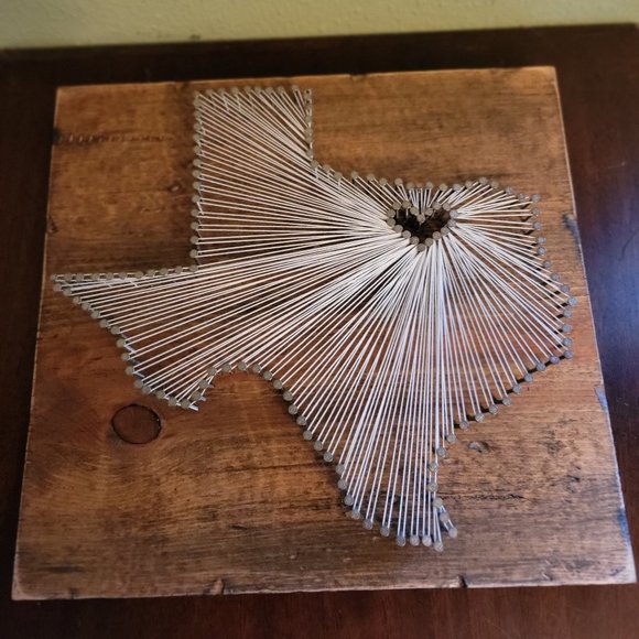 Hand Made String Art. The State of Texas. 11"x12" - Picture 2 of 6